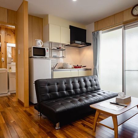 Guest House Kawamitsu Miyakojima  Bagian luar foto