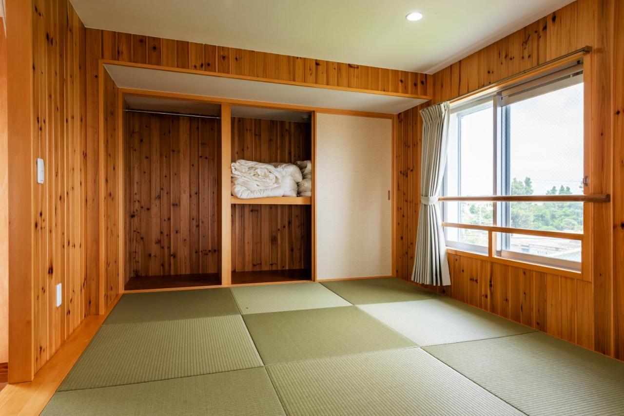 Guest House Kawamitsu Miyakojima  Bagian luar foto