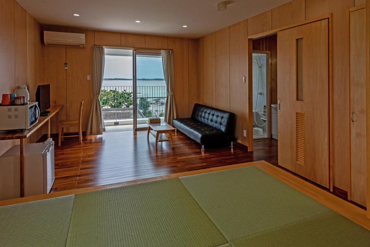 Guest House Kawamitsu Miyakojima  Bagian luar foto