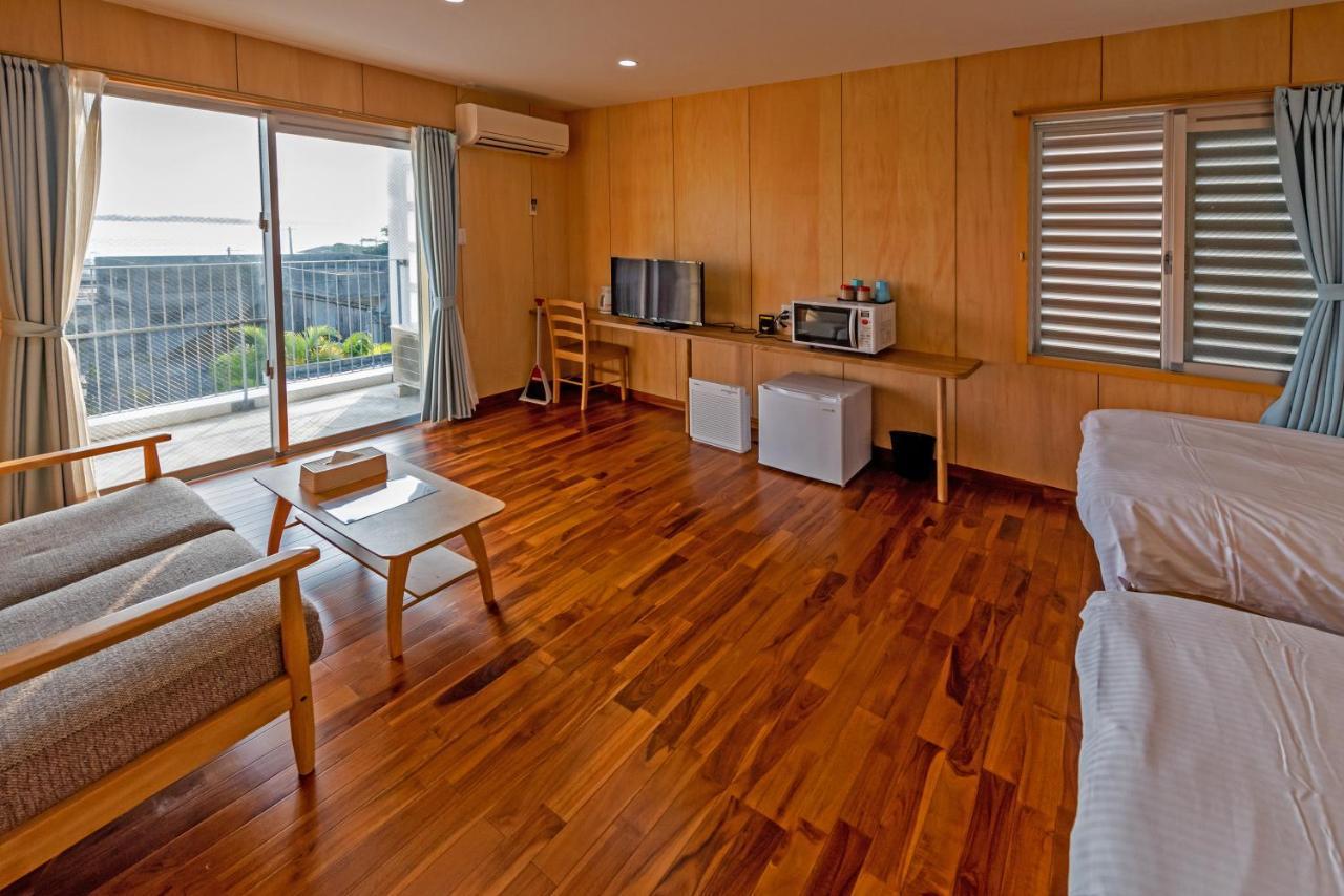 Guest House Kawamitsu Miyakojima  Bagian luar foto